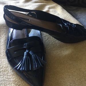 Tahari Navy Blue Patent Leather Slingback